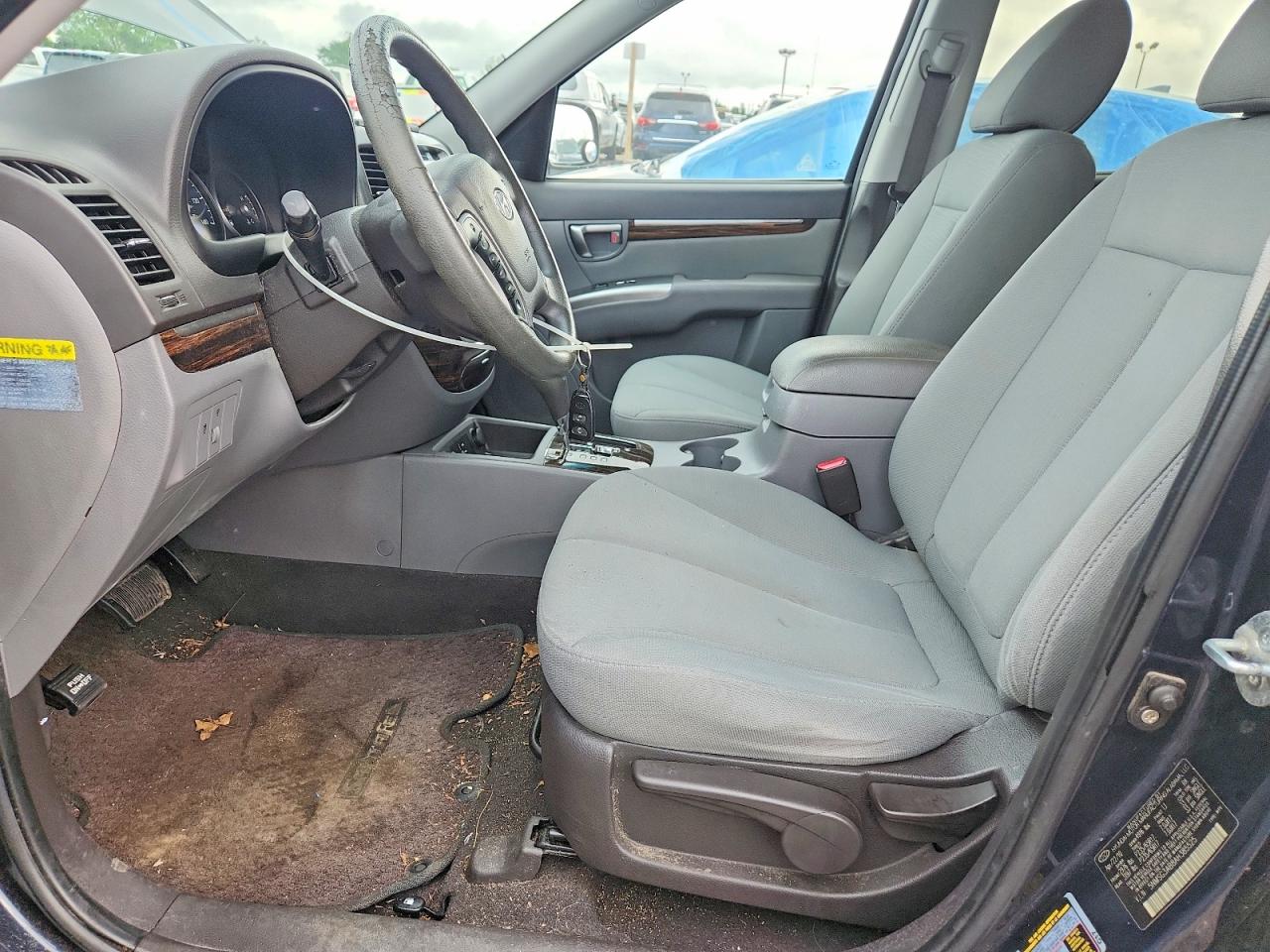 2010 HYUNDAI SANTA FE GLS photo 13