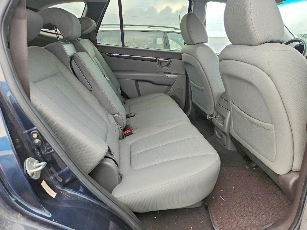 2010 HYUNDAI SANTA FE GLS photo 21