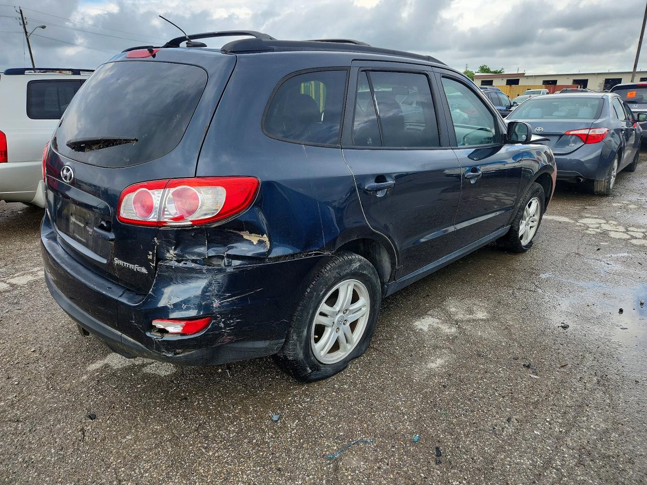 2010 HYUNDAI SANTA FE GLS photo 5
