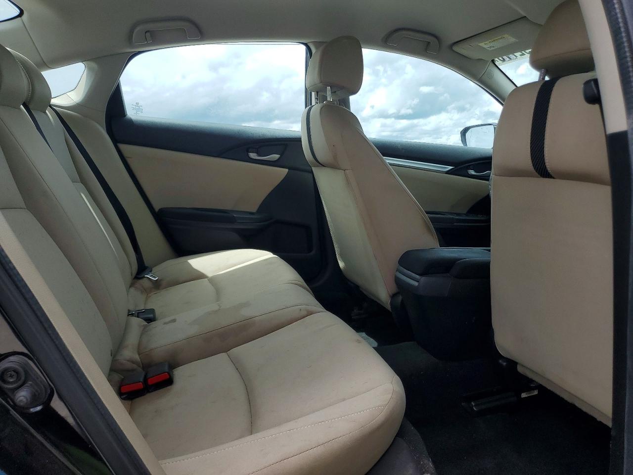 2016 HONDA CIVIC LX photo 19