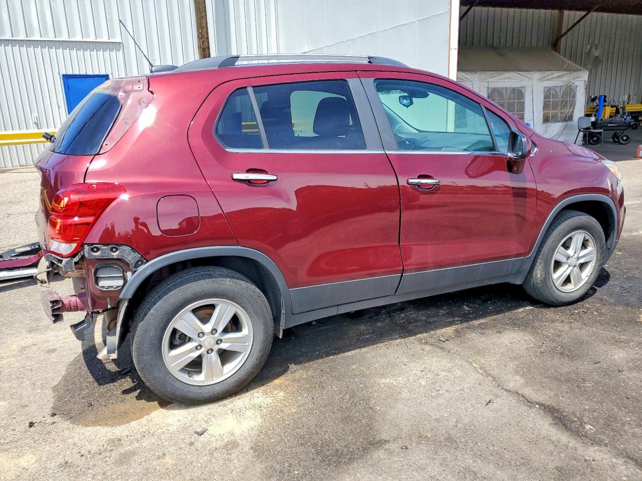 2017 CHEVROLET TRAX 1LT photo 3