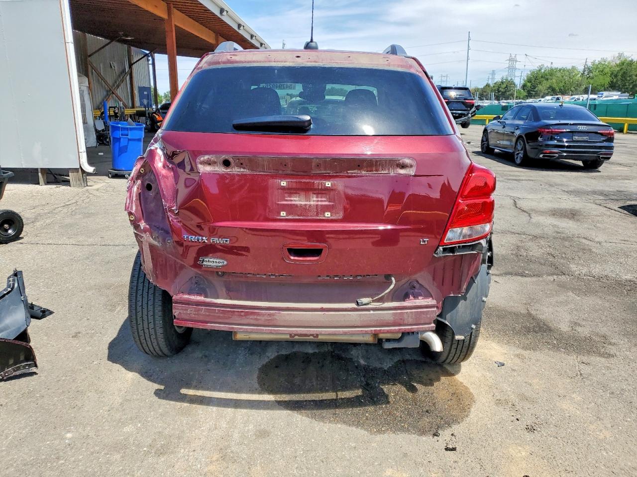 2017 CHEVROLET TRAX 1LT photo 6