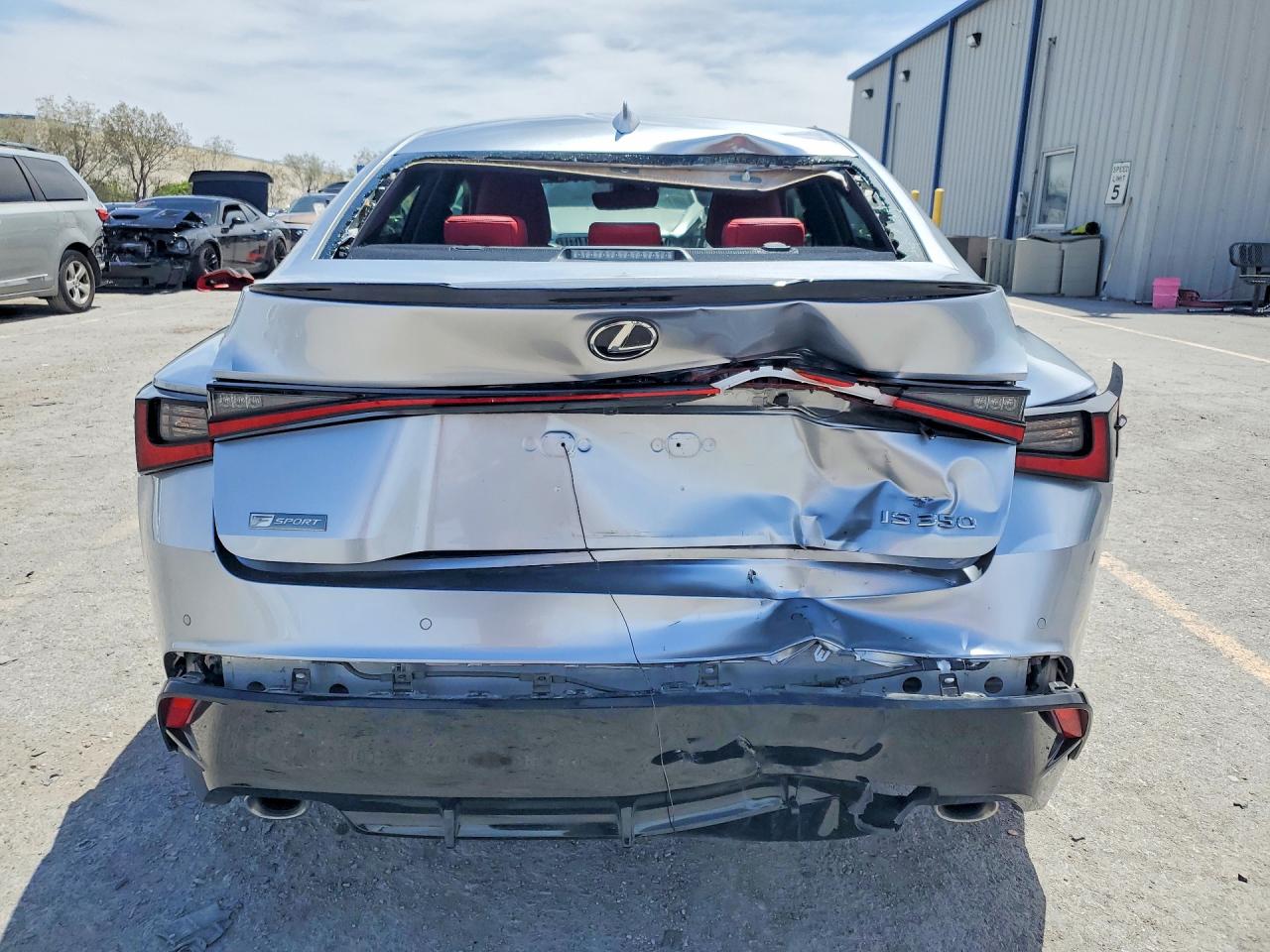 2021 LEXUS IS 350 F SPORT photo 11