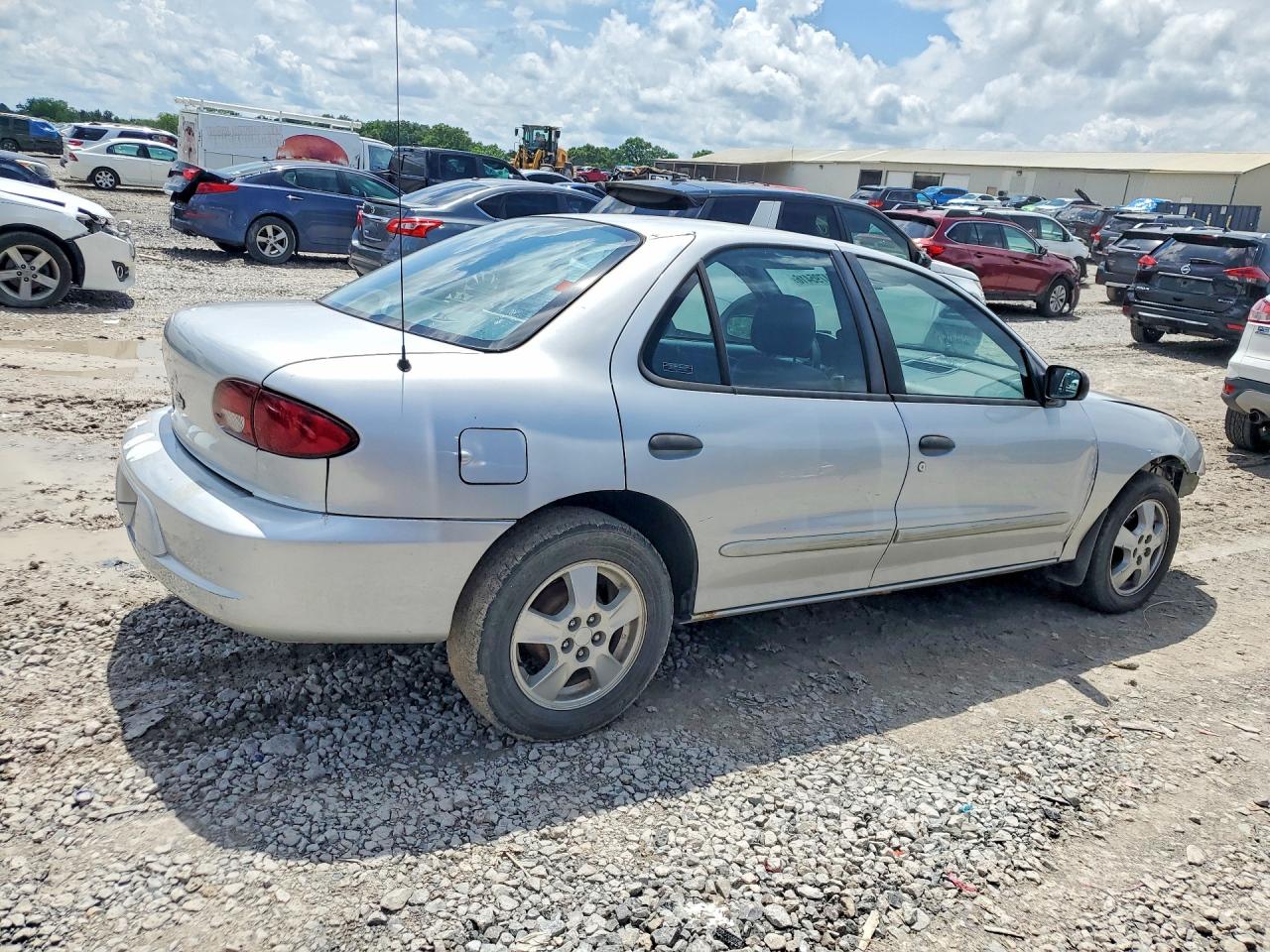 2002 CHEVROLET CAVALIER LS photo 3