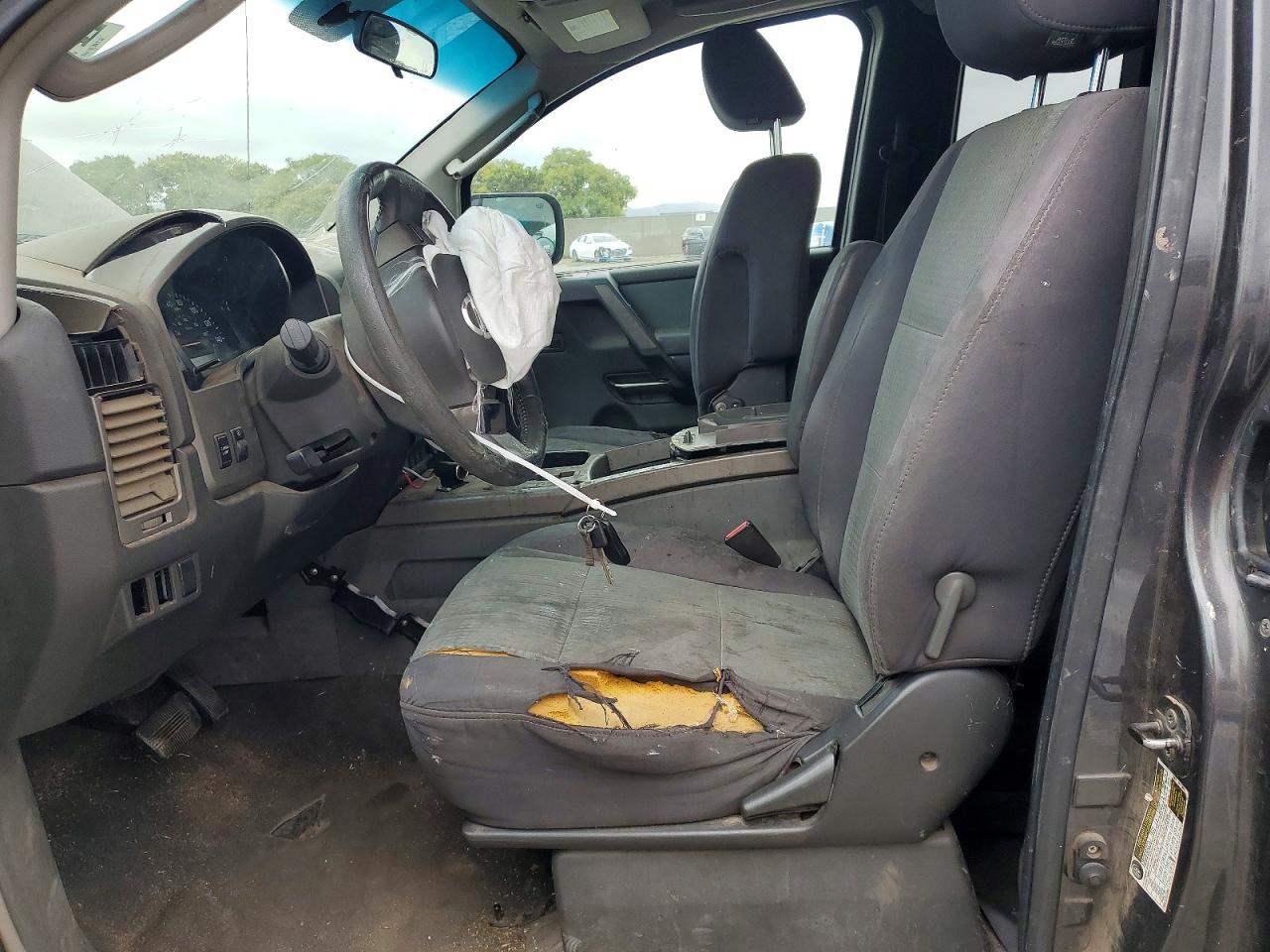 2006 NISSAN TITAN XE FFV photo 13