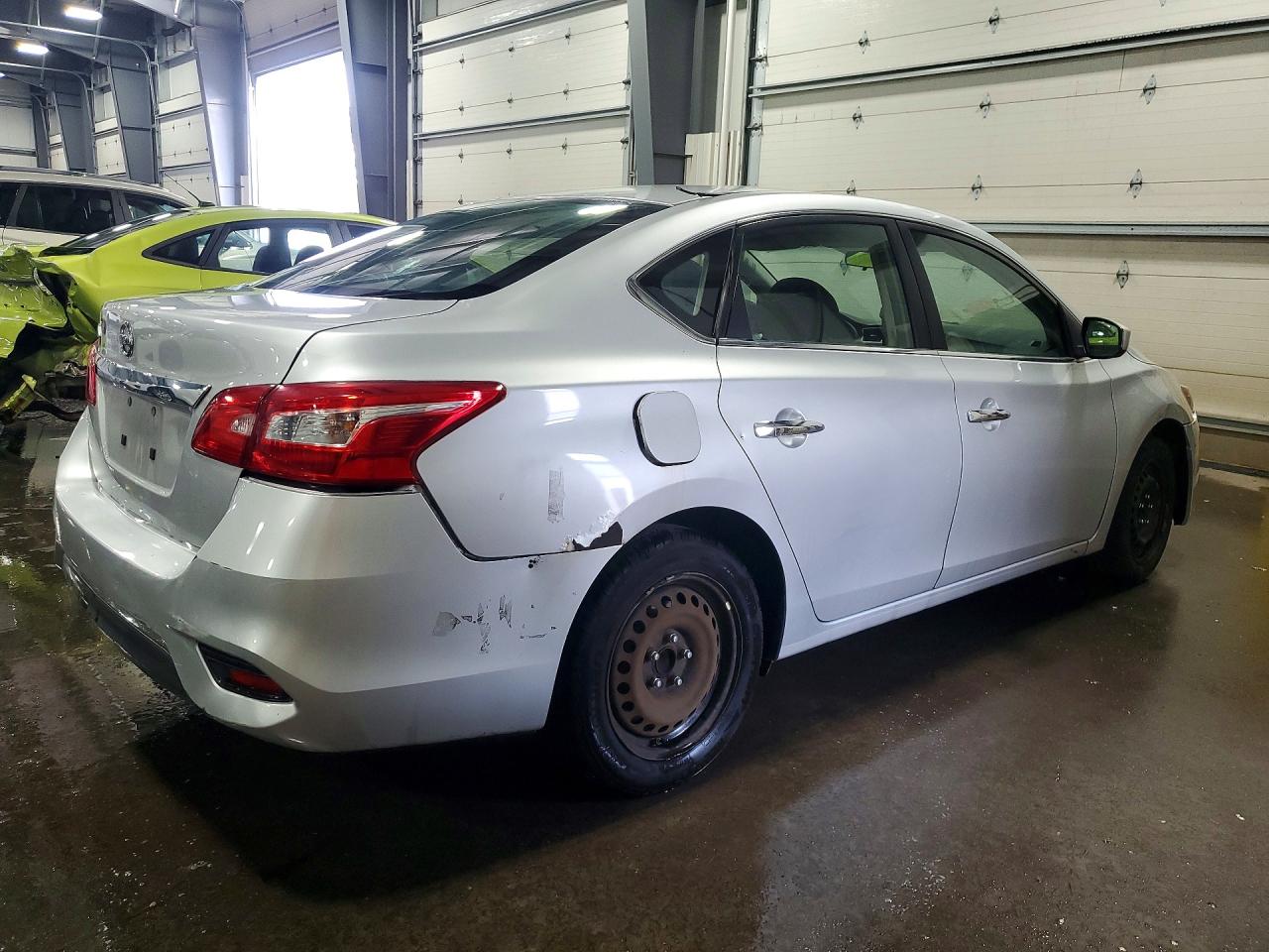 2016 NISSAN SENTRA S photo 5