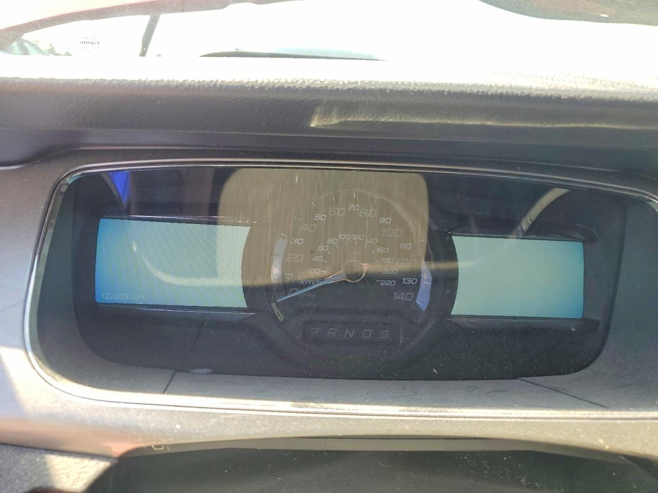 2015 FORD TAURUS SEL photo 25