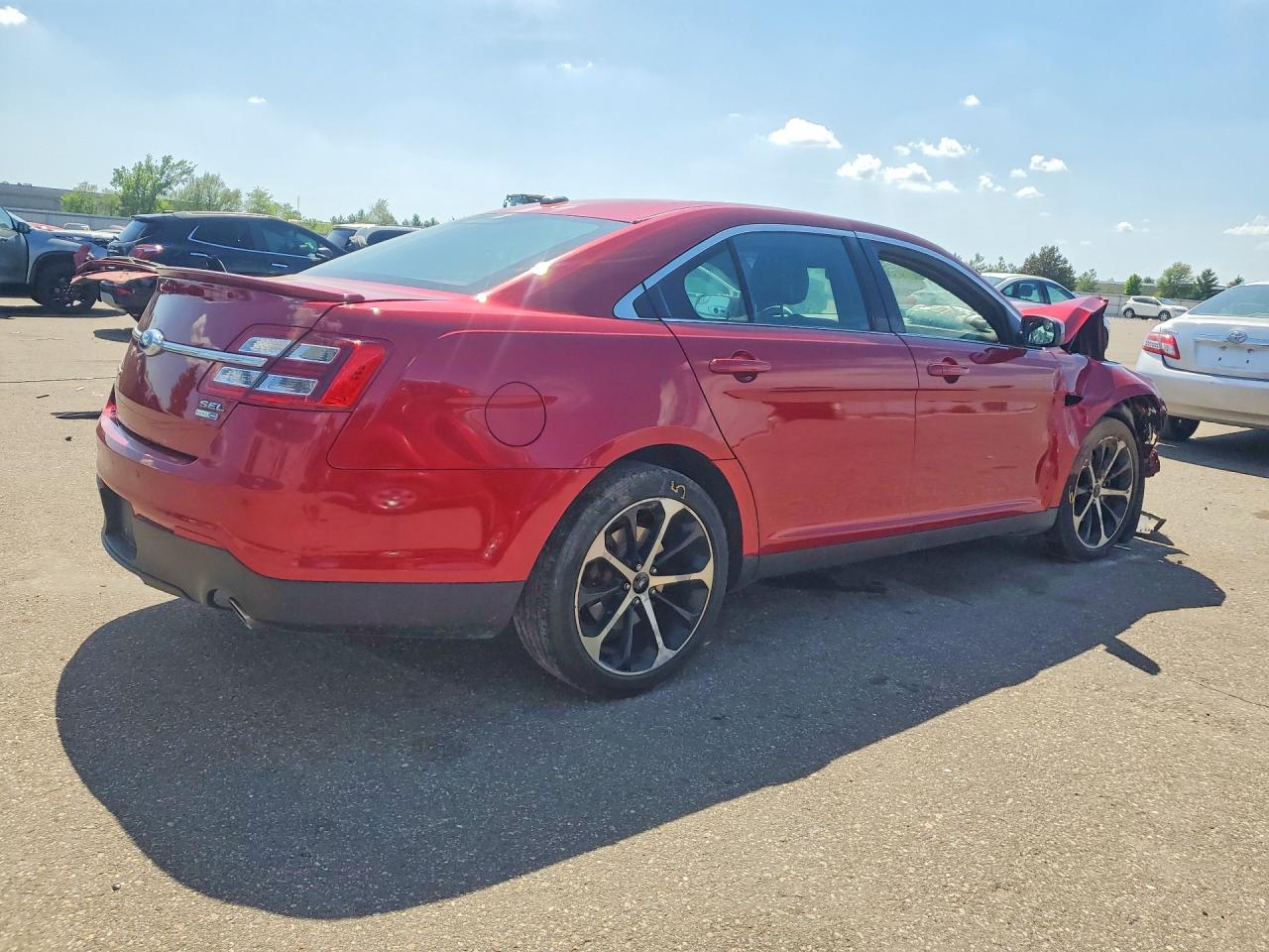 2015 FORD TAURUS SEL photo 7