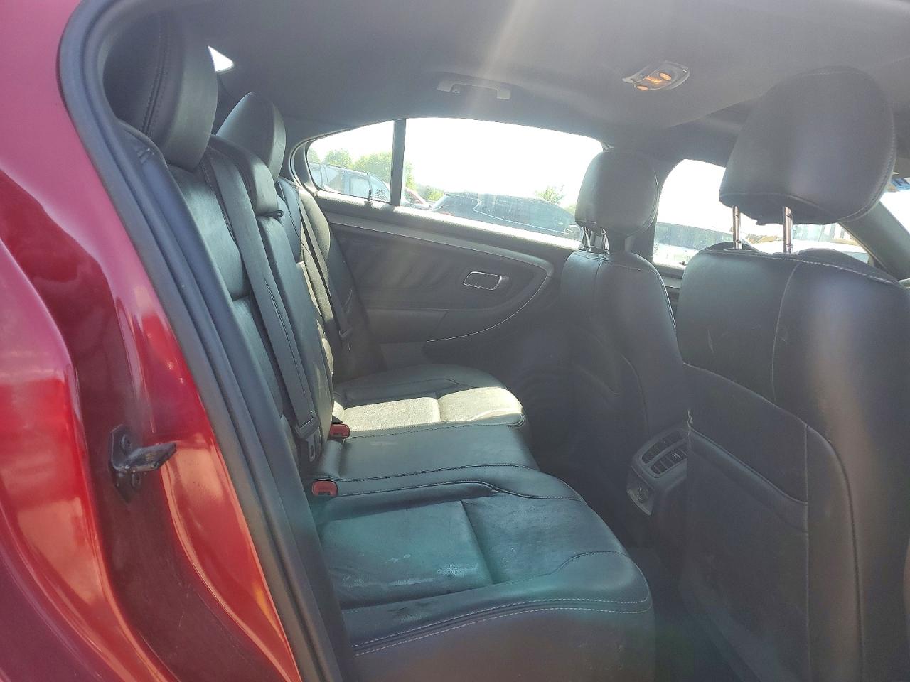 2015 FORD TAURUS SEL photo 28