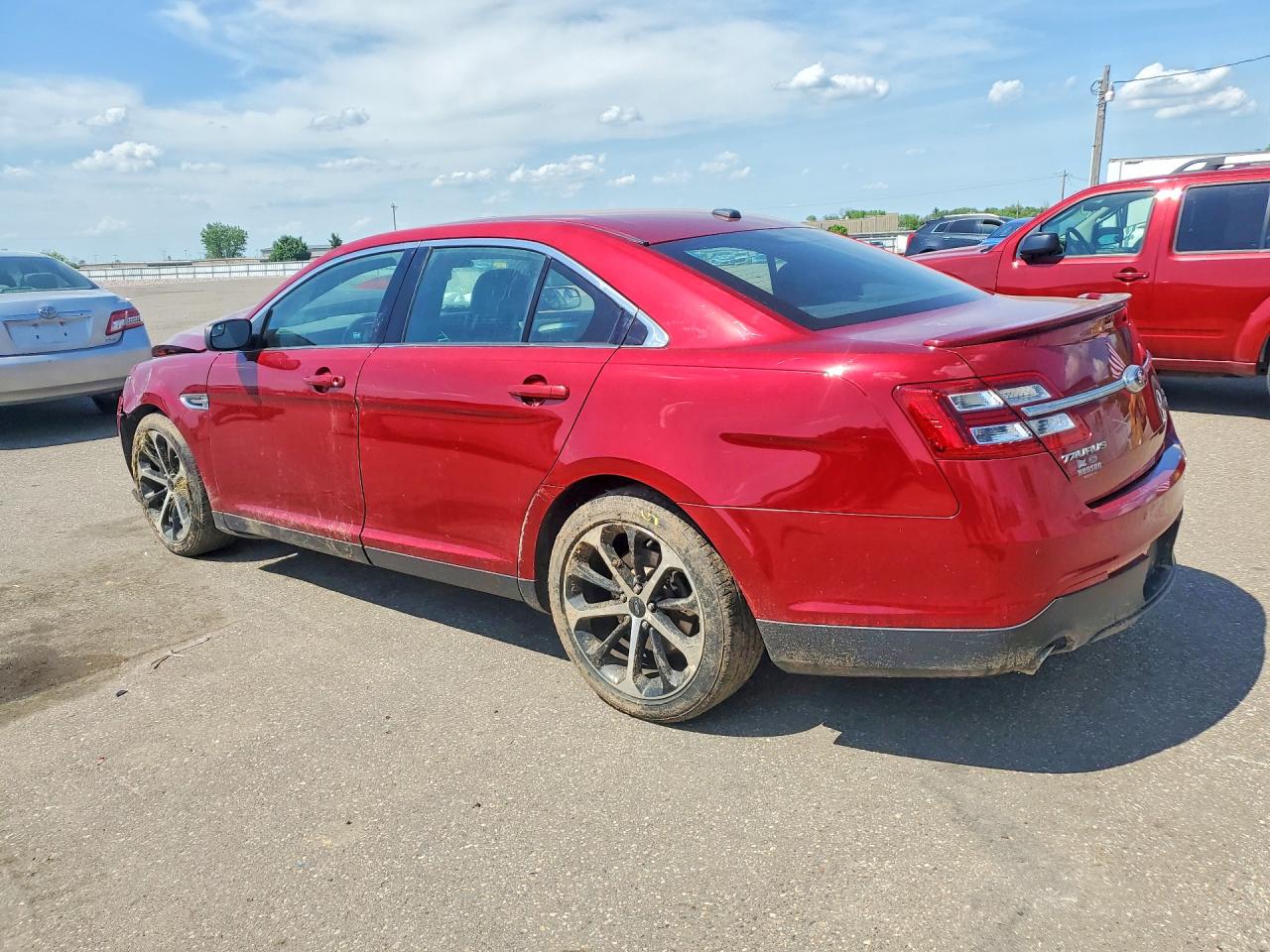 2015 FORD TAURUS SEL photo 4