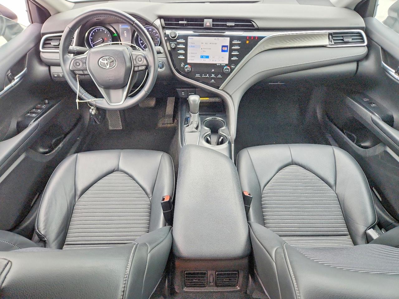 2018 TOYOTA CAMRY SE photo 15