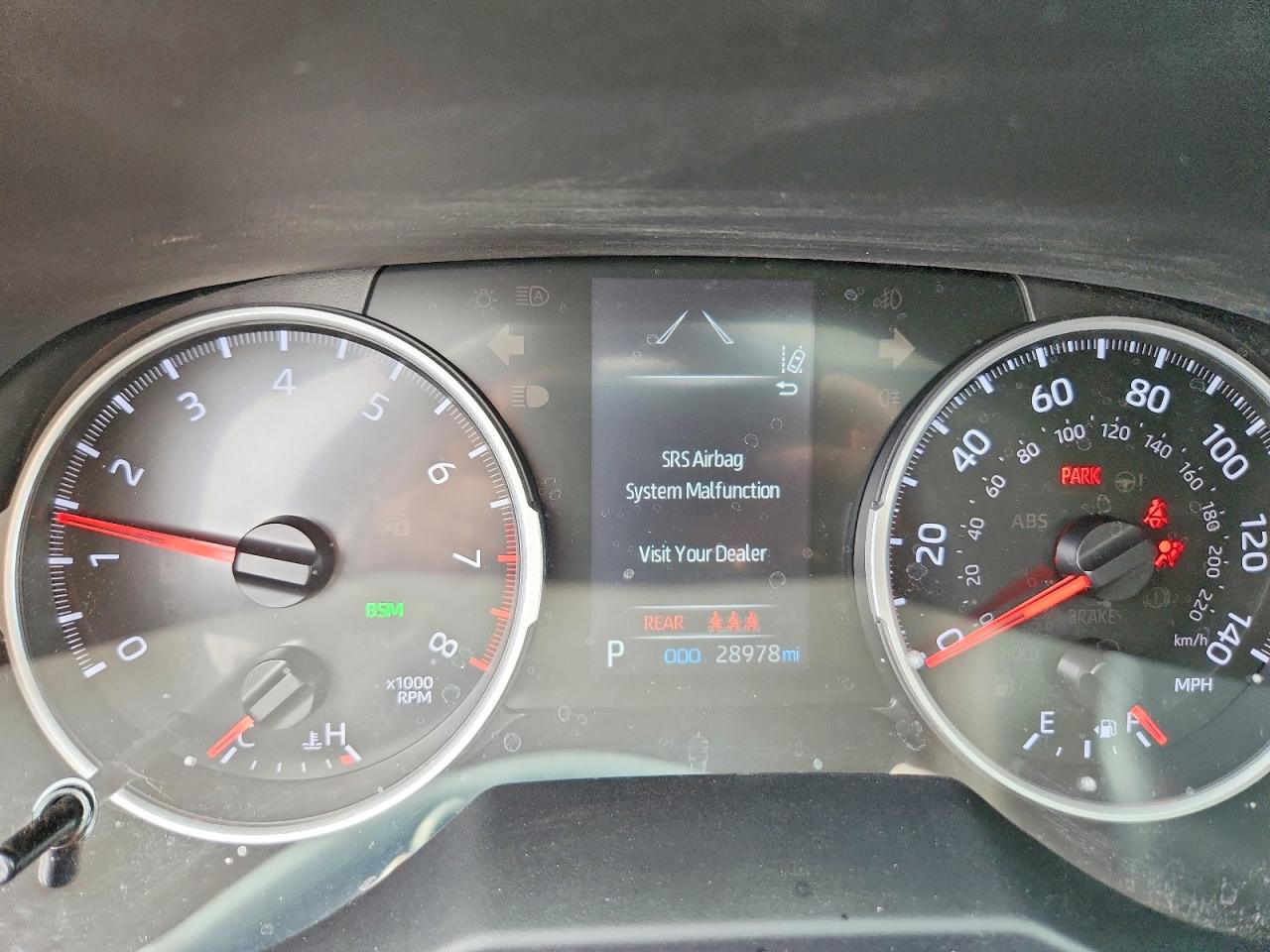 2022 TOYOTA RAV4 XLE photo 25