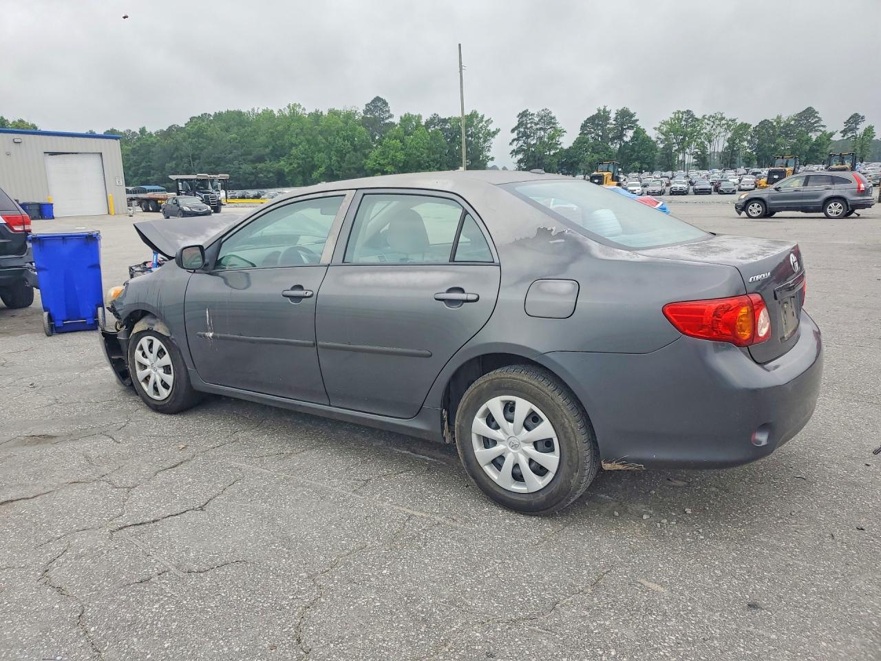2010 TOYOTA COROLLA BASE photo 4