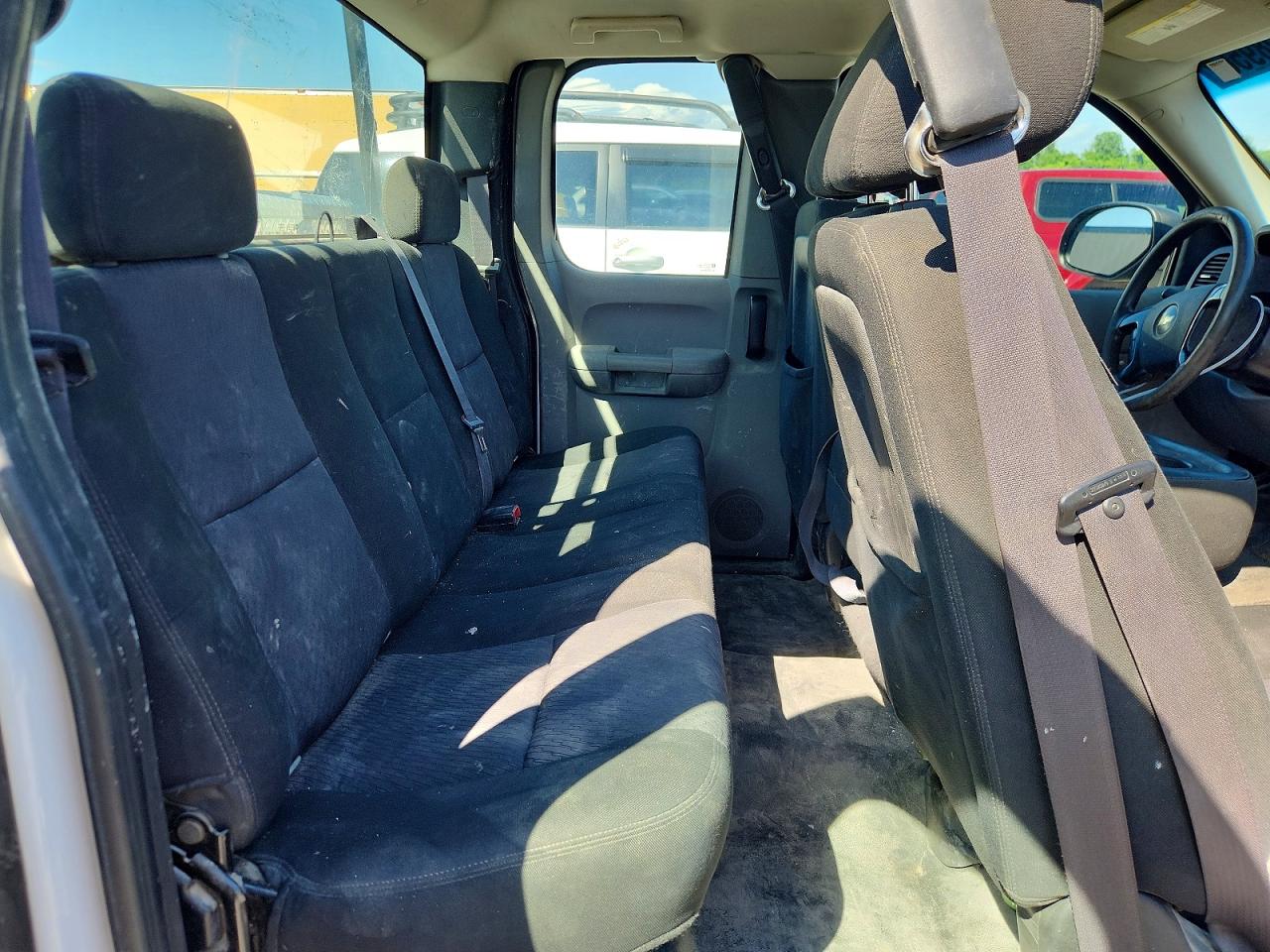 2010 CHEVROLET SILVERADO C1500 photo 19