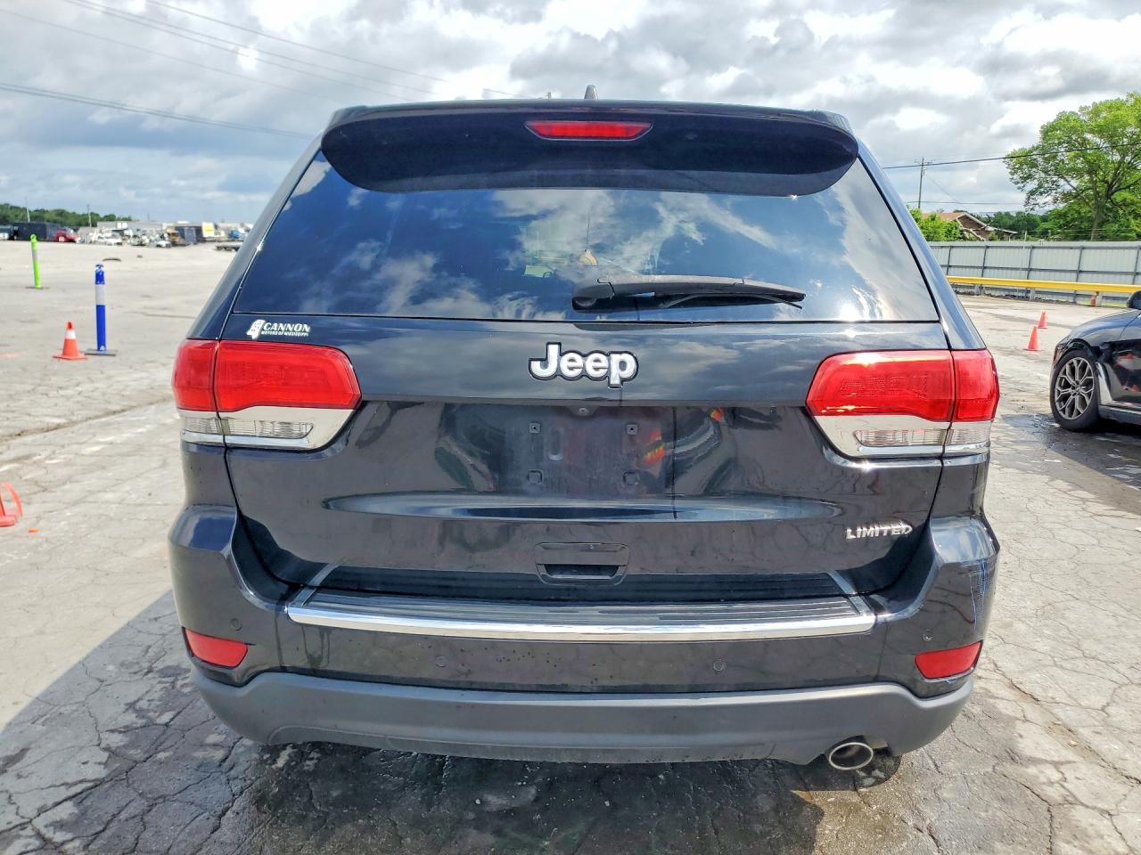 2018 JEEP GRAND CHEROKEE LIMITED photo 16