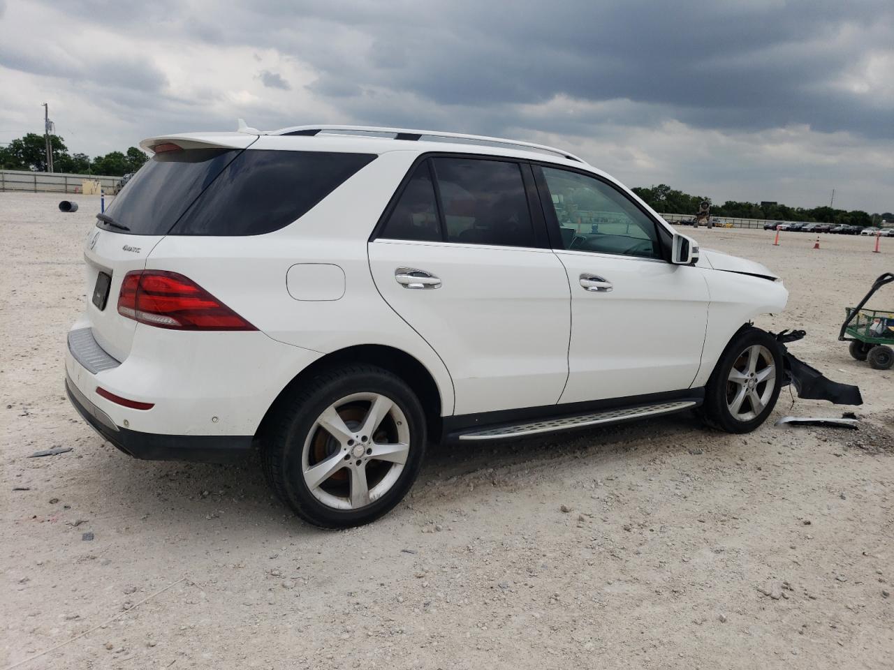 2016 MERCEDES-BENZ GLE 350 4MATIC photo 5