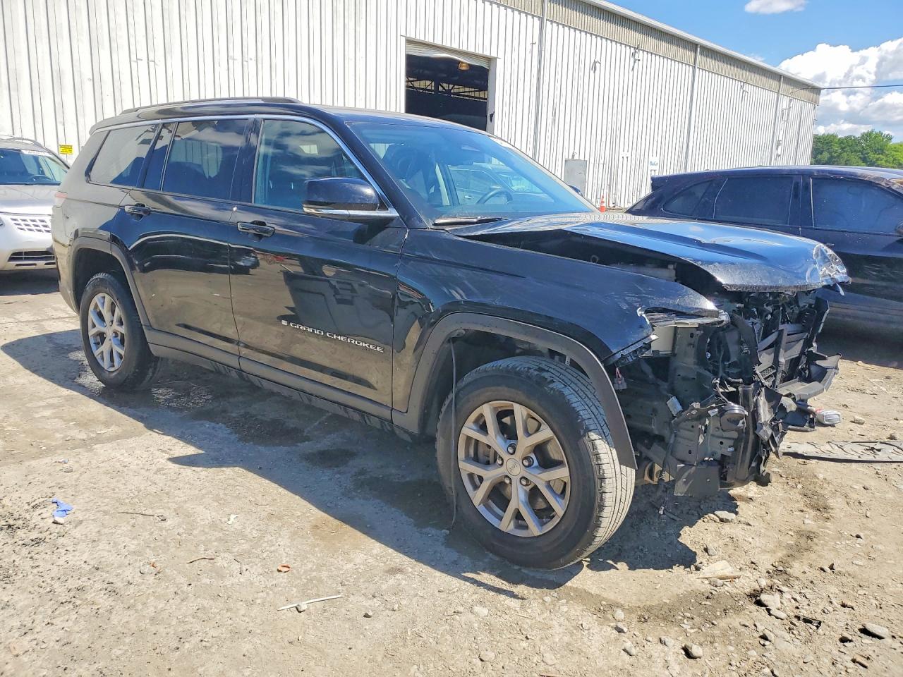 2023 JEEP GRAND CHEROKEE L LIMITED photo 7