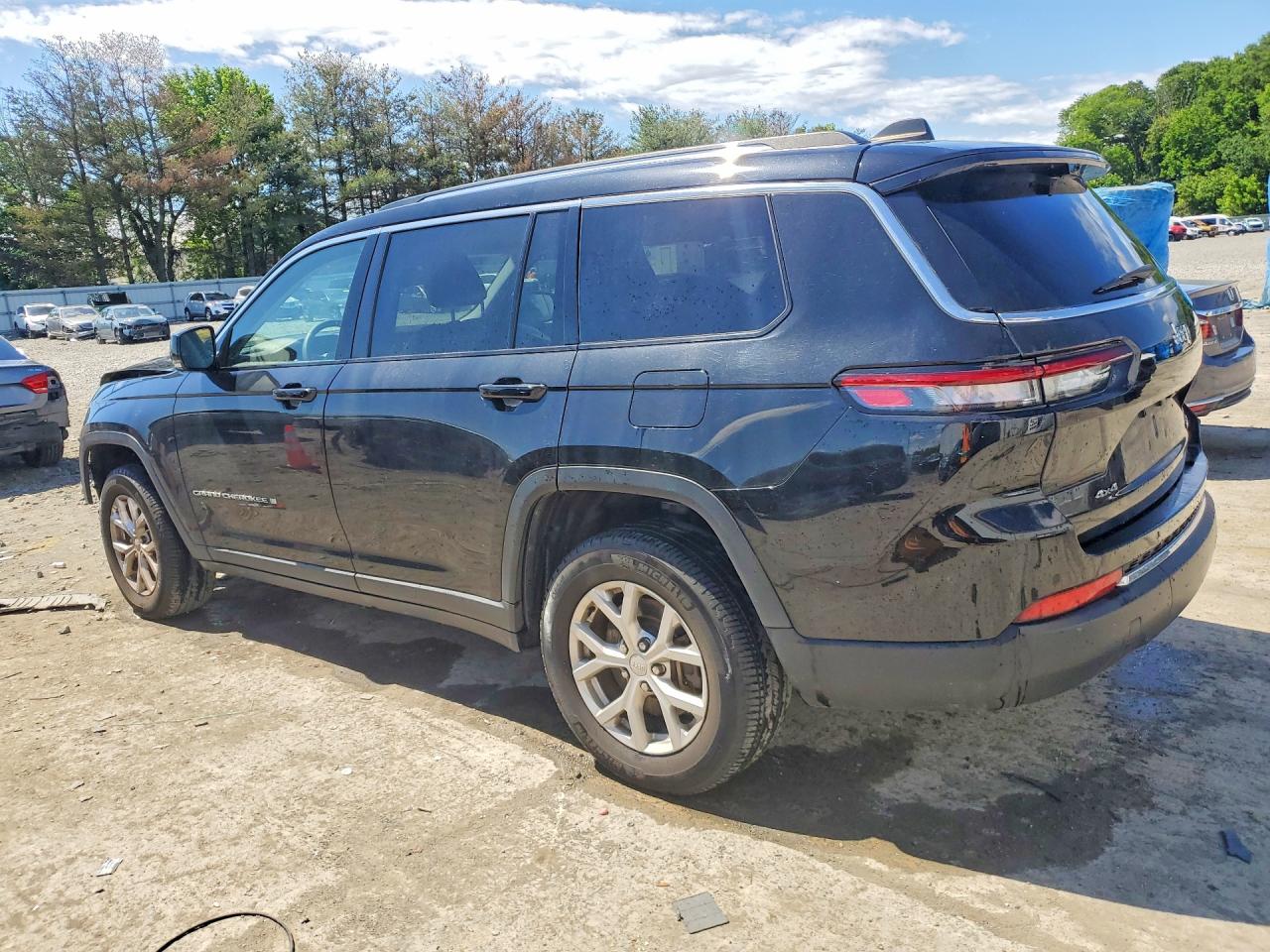 2023 JEEP GRAND CHEROKEE L LIMITED photo 3