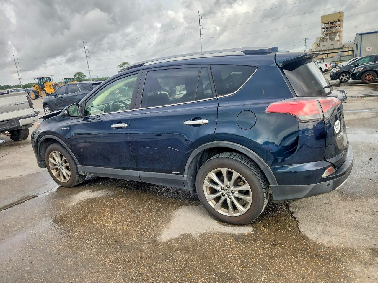2018 TOYOTA RAV4 HV LIMITED photo 3
