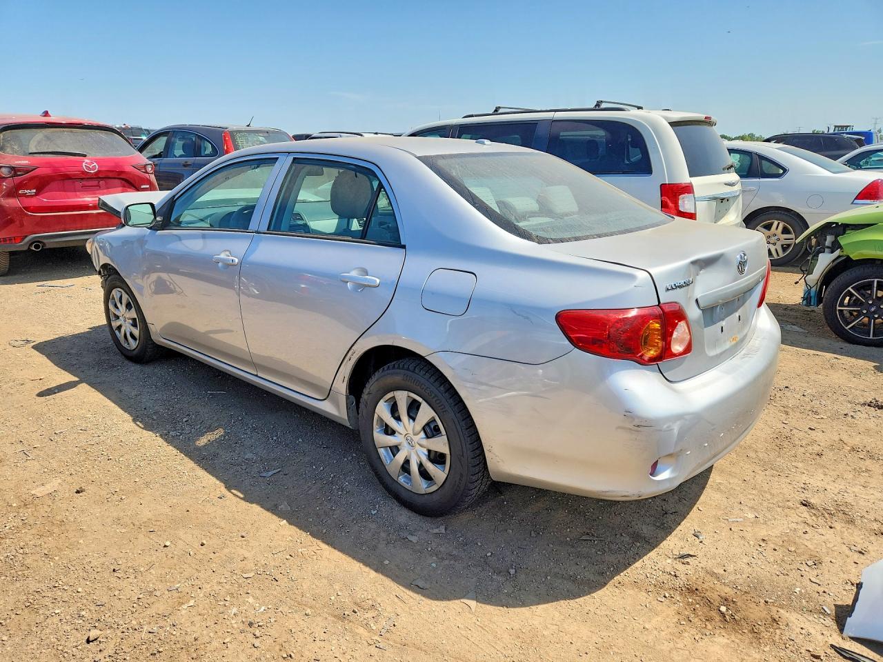 2010 TOYOTA COROLLA LE photo 3