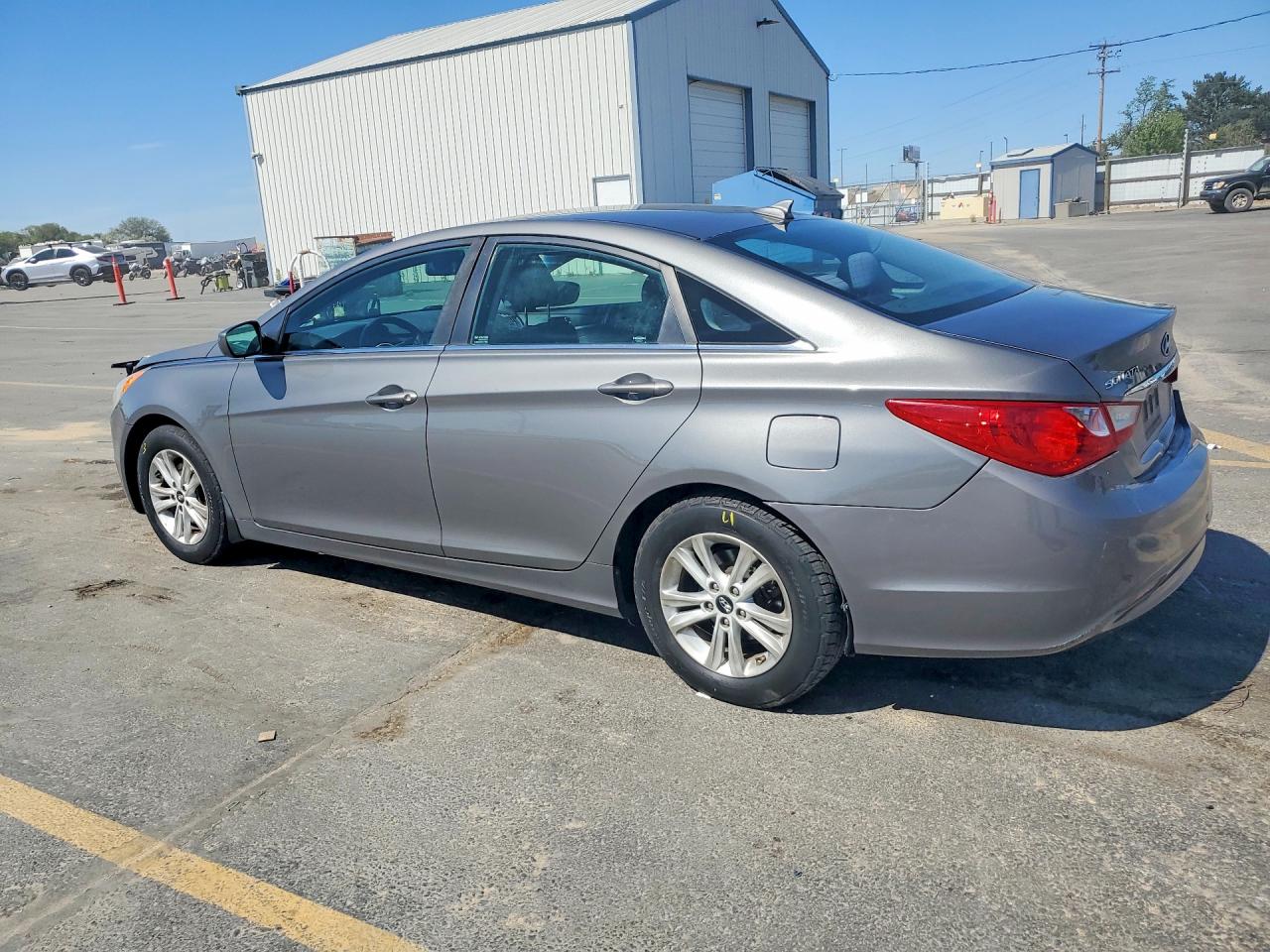 2013 HYUNDAI SONATA GLS photo 4
