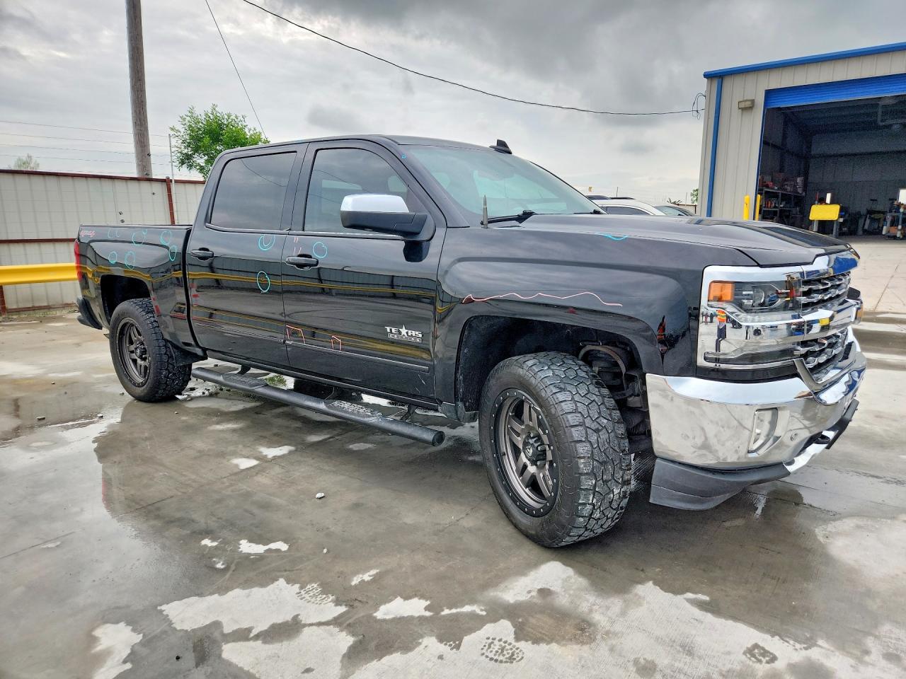2017 CHEVROLET SILVERADO K1500 LTZ photo 10