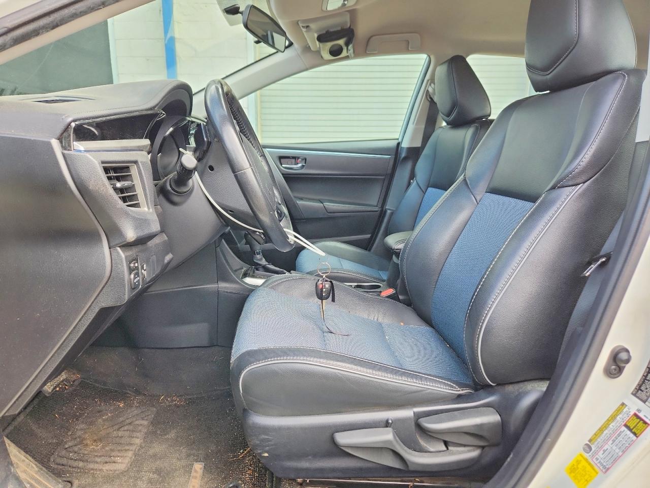 2015 TOYOTA COROLLA S PLUS photo 13