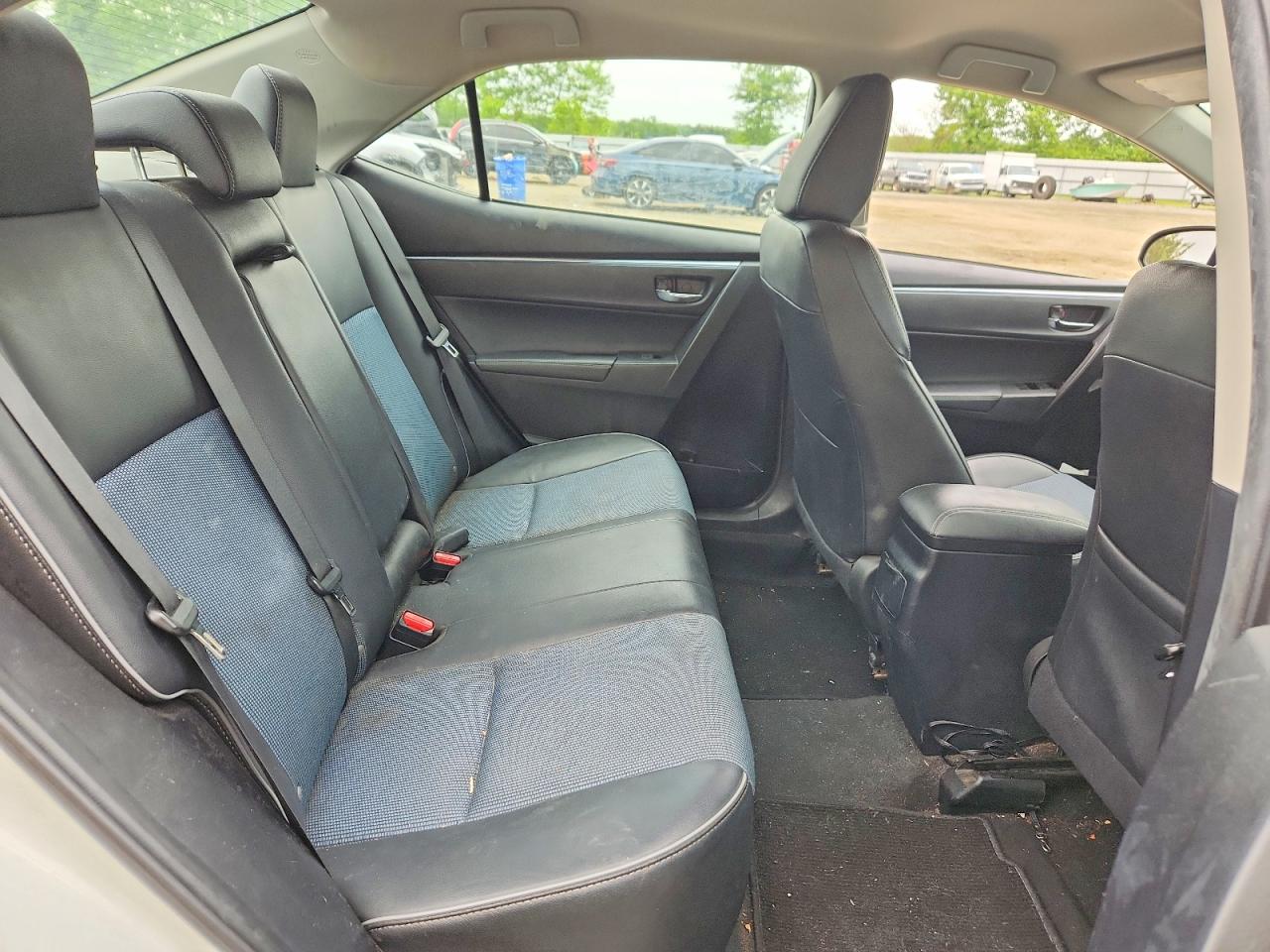 2015 TOYOTA COROLLA S PLUS photo 19