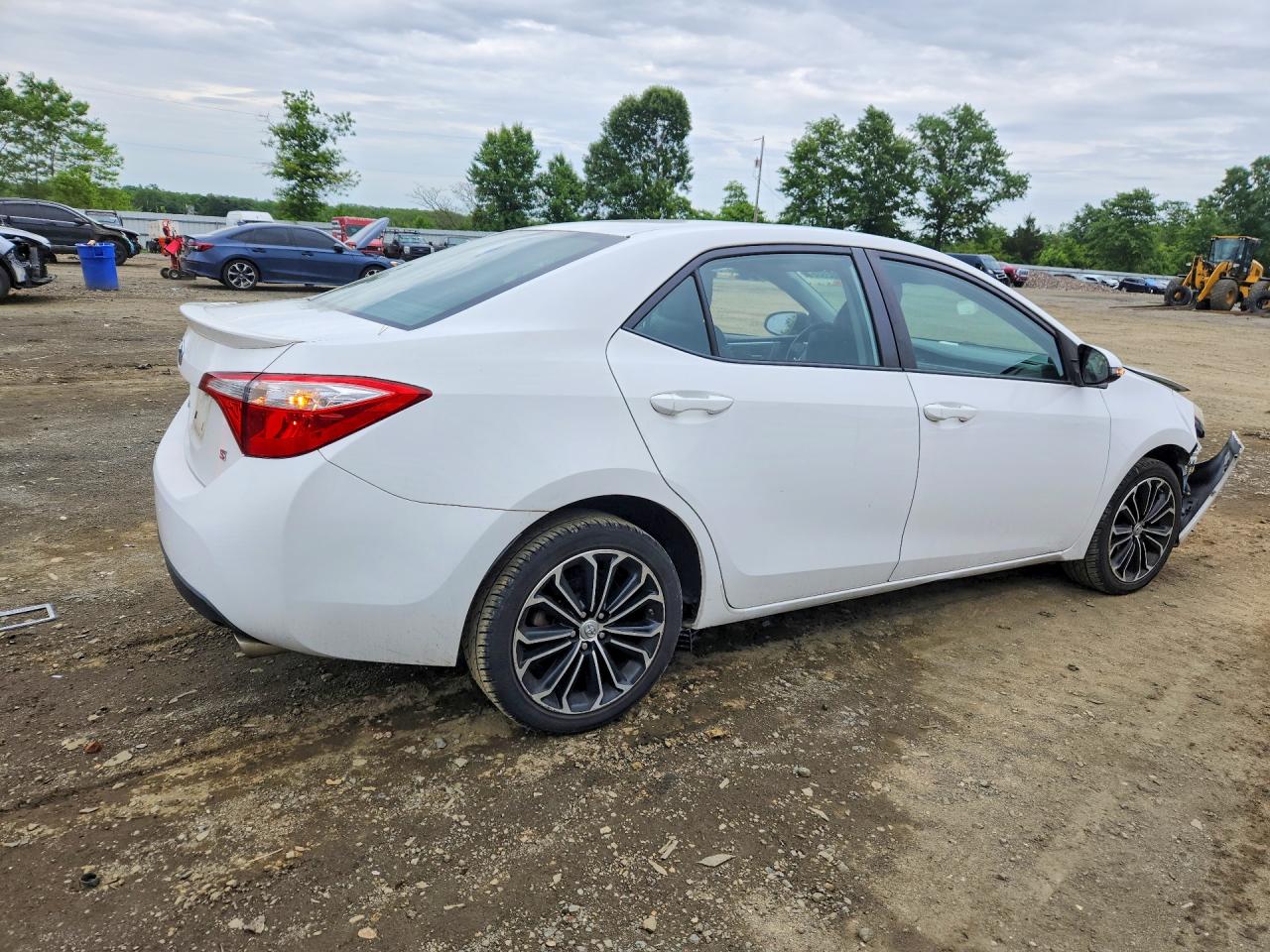 2015 TOYOTA COROLLA S PLUS photo 5
