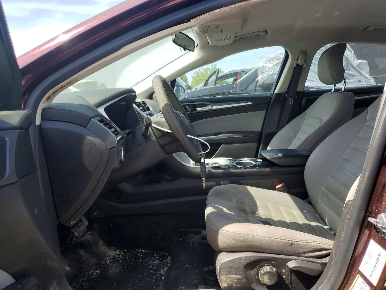 2013 FORD FUSION S photo 19