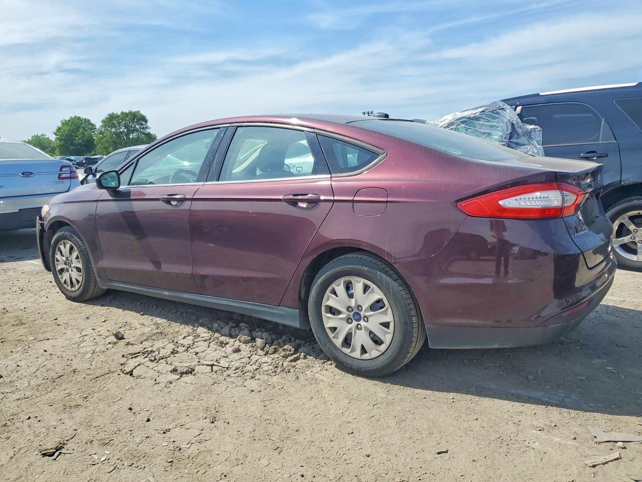 2013 FORD FUSION S photo 4