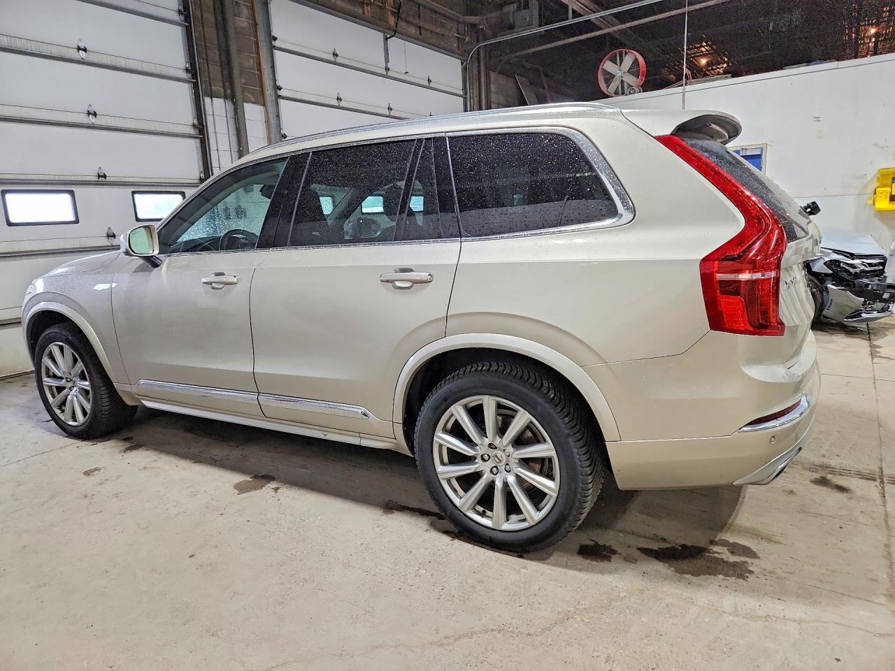 2016 VOLVO XC90 T6 photo 3