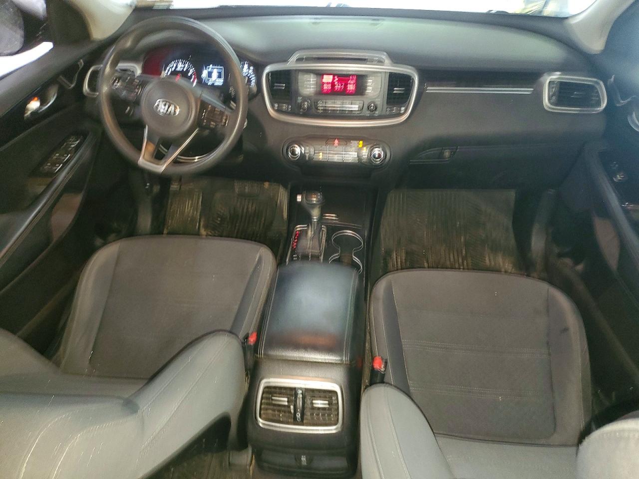 2017 KIA SORENTO L photo 22