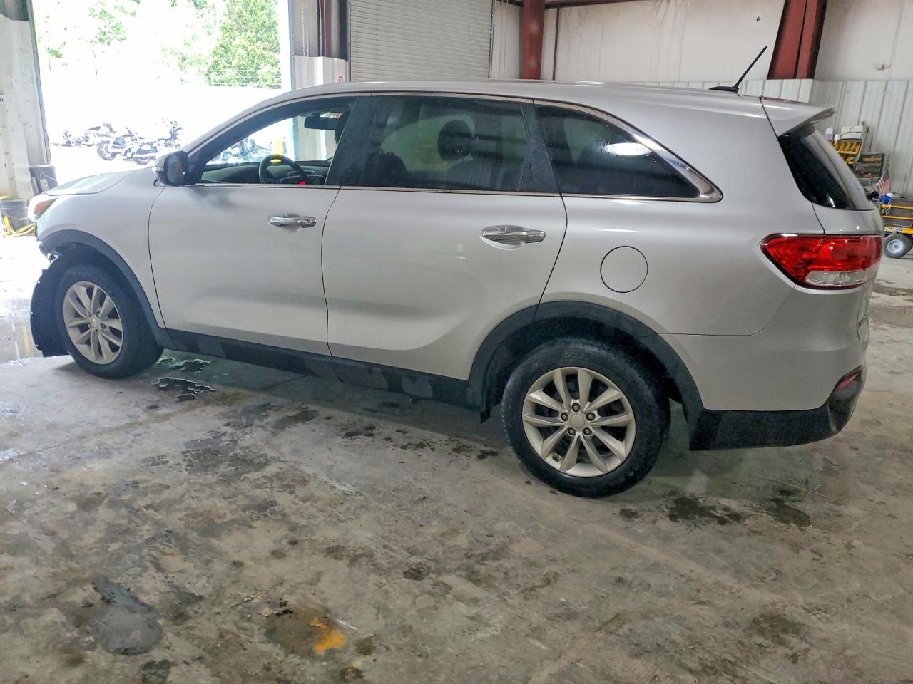 2017 KIA SORENTO L photo 4