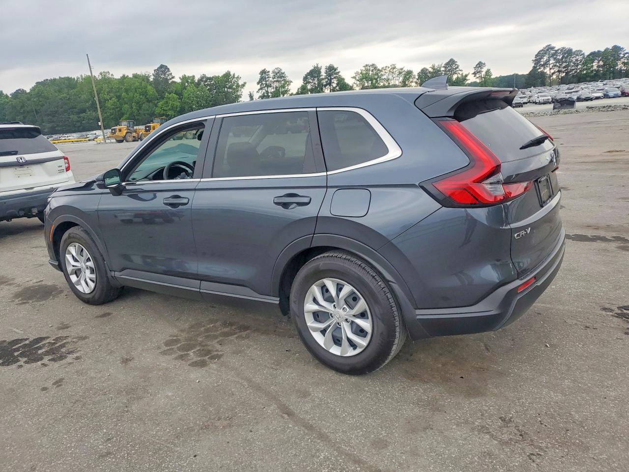 2025 HONDA CR-V LX photo 4
