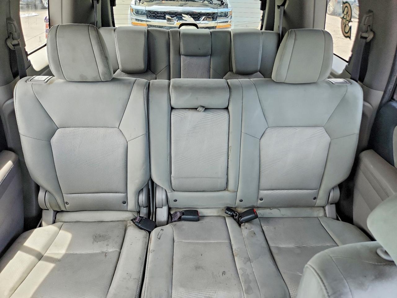 2012 HONDA PILOT LX photo 19