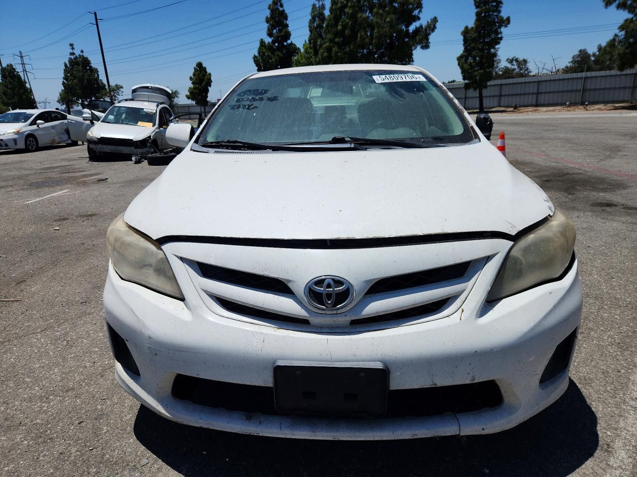 2013 TOYOTA COROLLA photo 9
