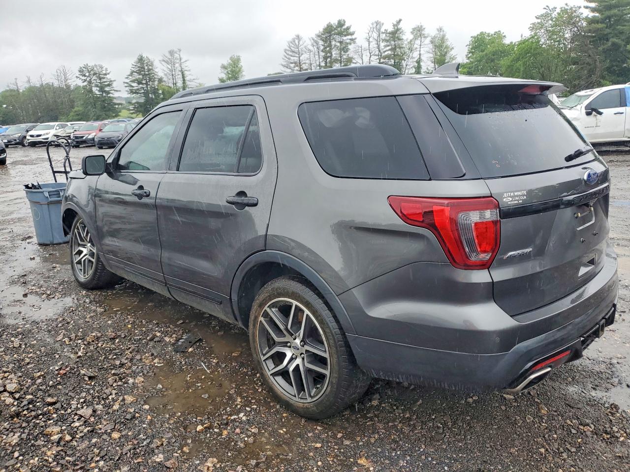 2017 FORD EXPLORER SPORT photo 4