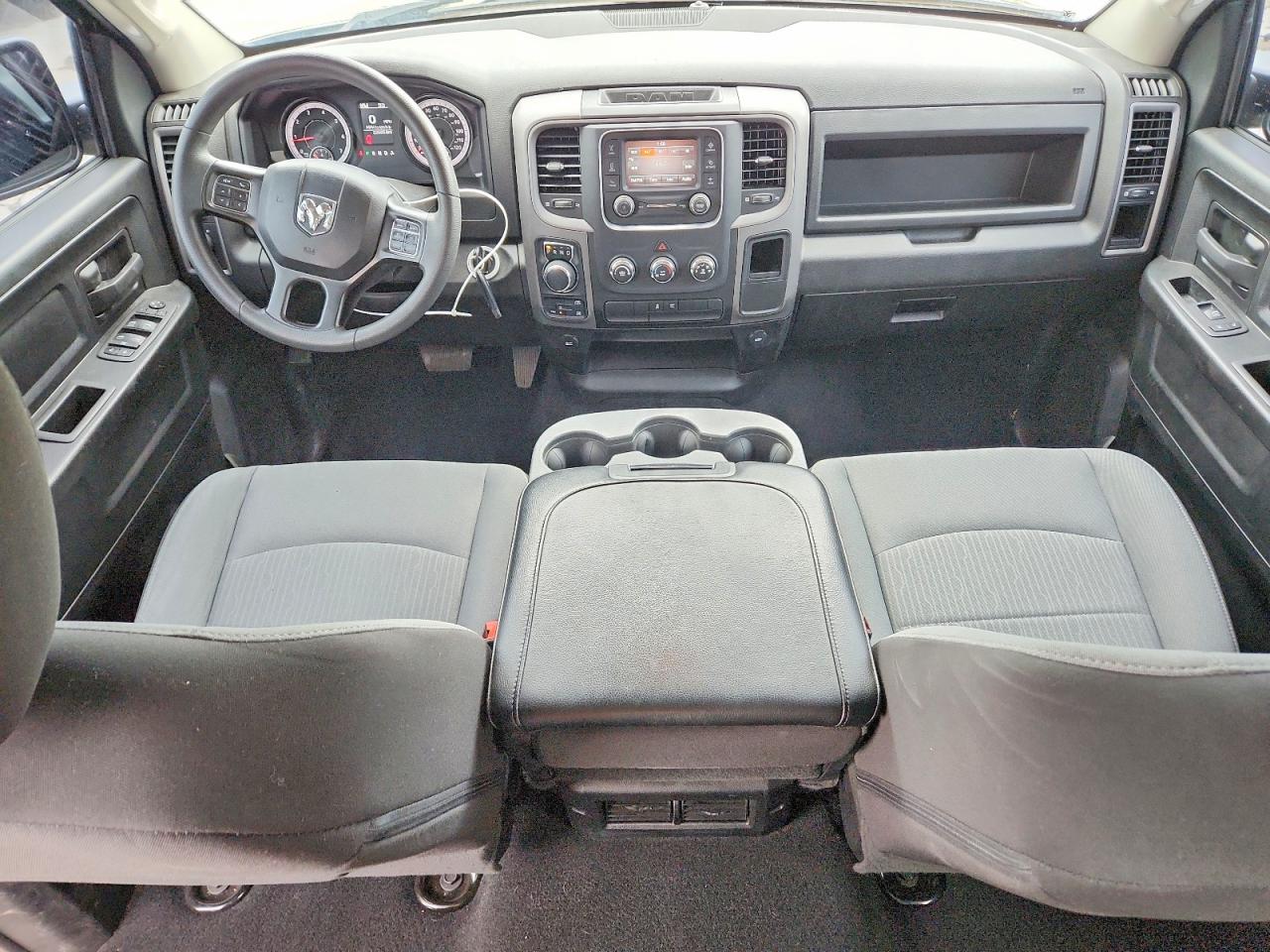 2023 RAM 1500 CLASSIC TRADESMAN photo 22