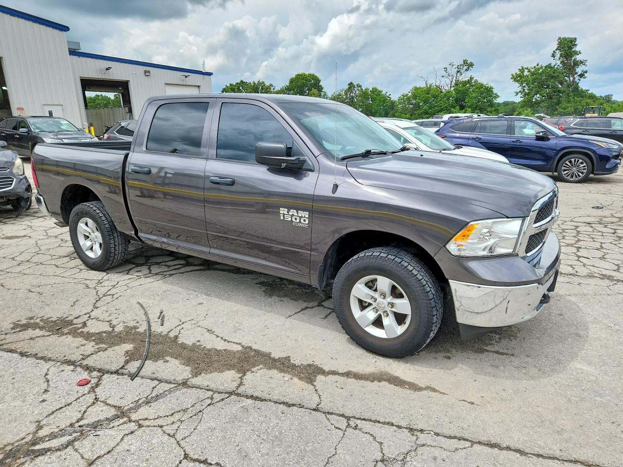 2023 RAM 1500 CLASSIC TRADESMAN photo 10