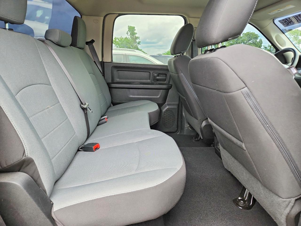 2023 RAM 1500 CLASSIC TRADESMAN photo 28