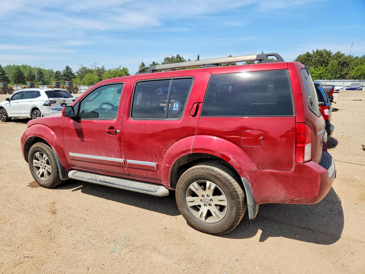 2012 NISSAN PATHFINDER S photo 4
