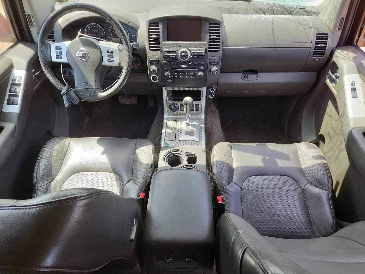 2012 NISSAN PATHFINDER S photo 22