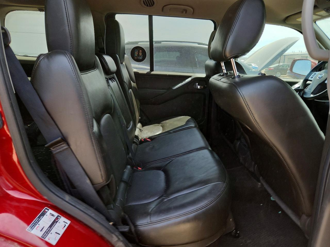 2012 NISSAN PATHFINDER S photo 28