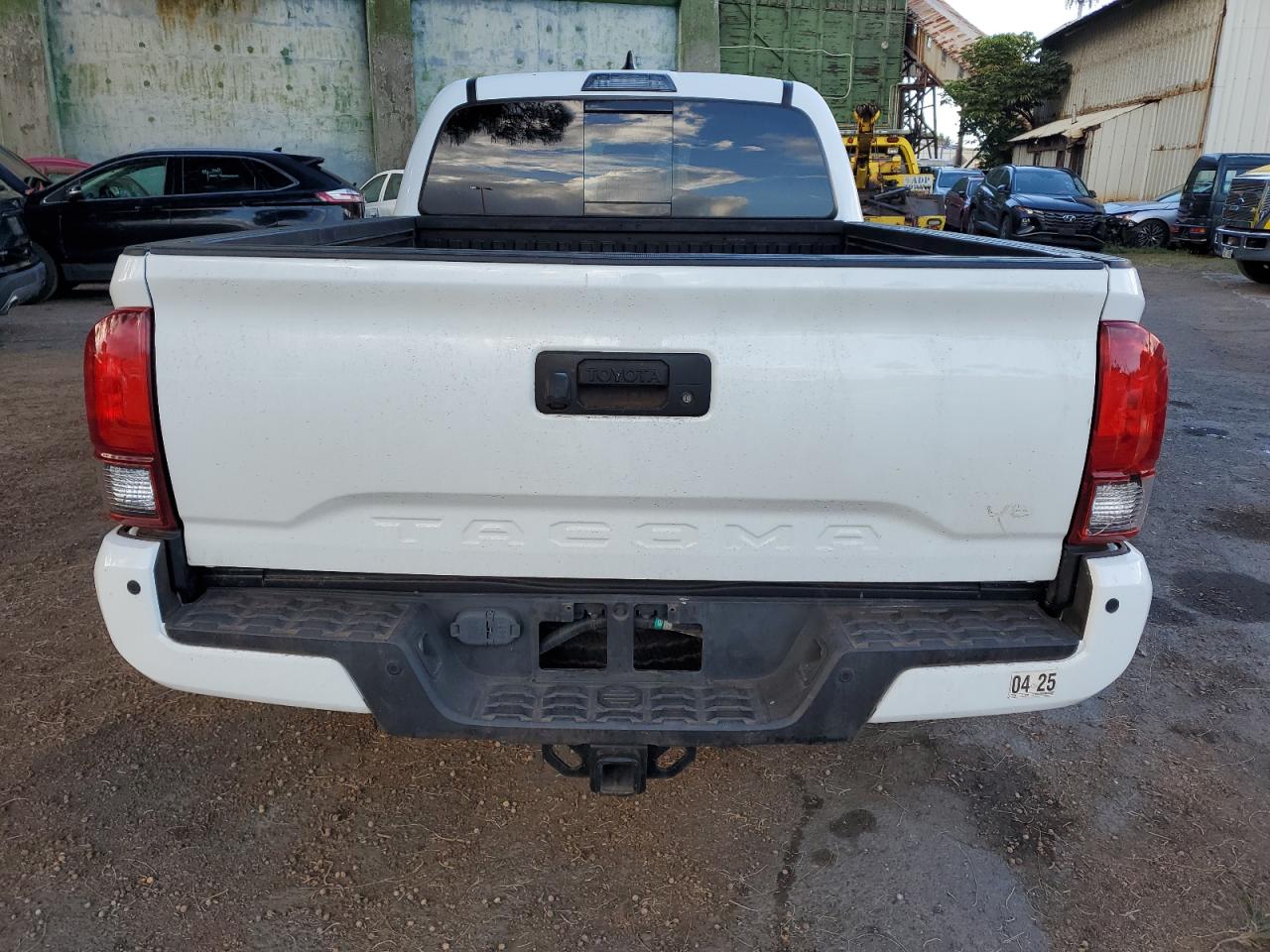2019 TOYOTA TACOMA DOUBLE CAB photo 11
