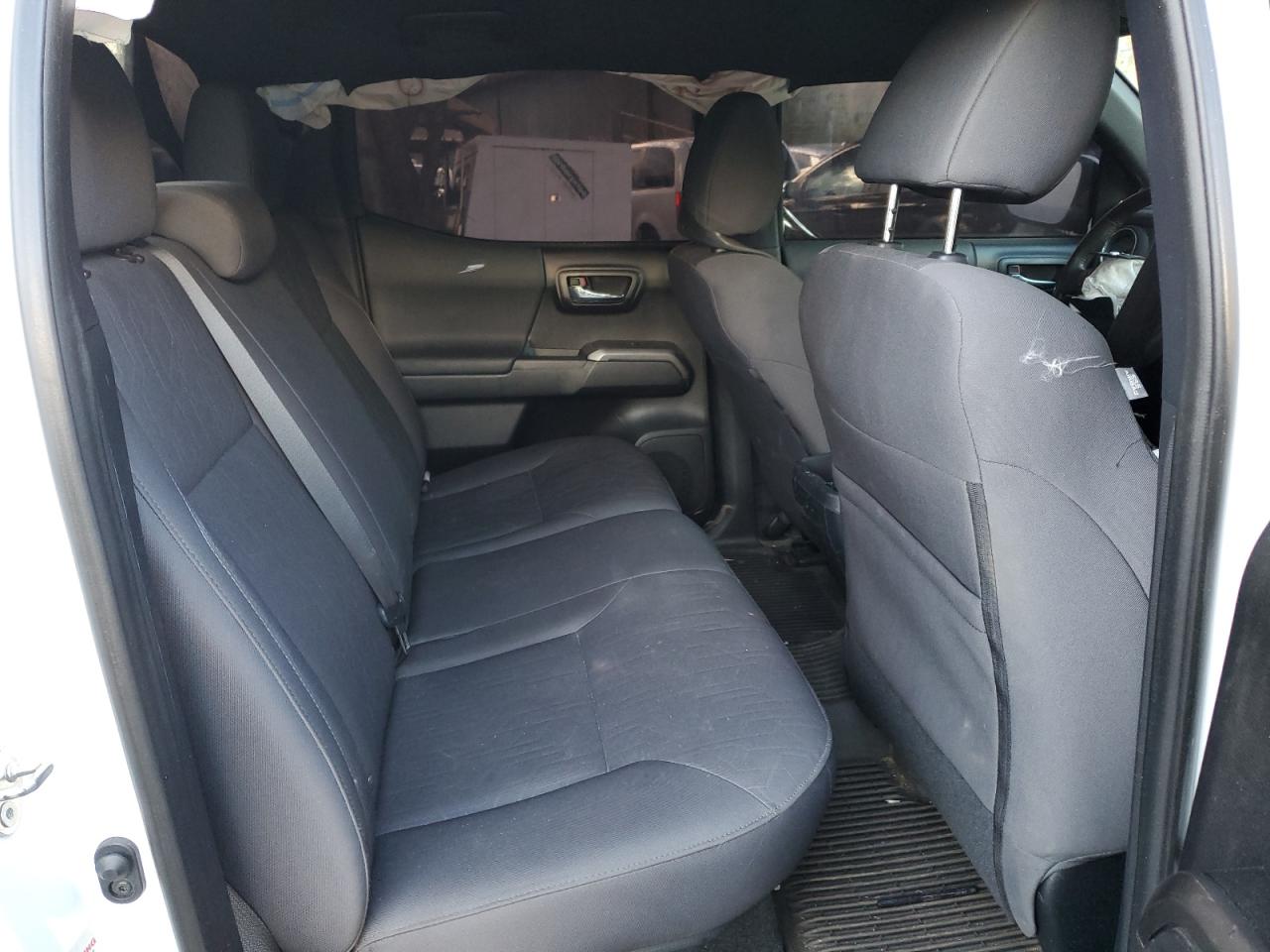 2019 TOYOTA TACOMA DOUBLE CAB photo 19