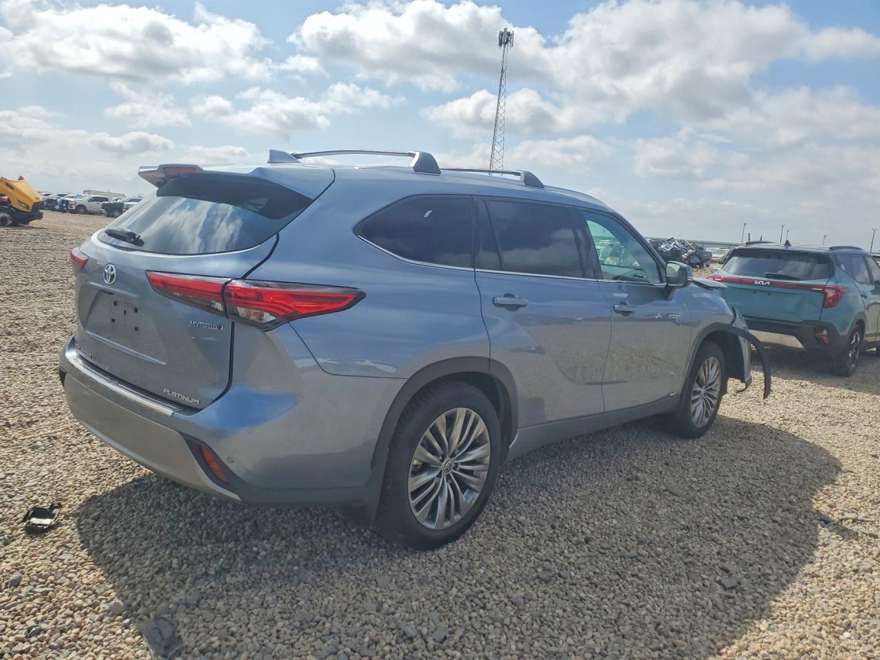 2020 TOYOTA HIGHLANDER HYBRID PLATINUM photo 7