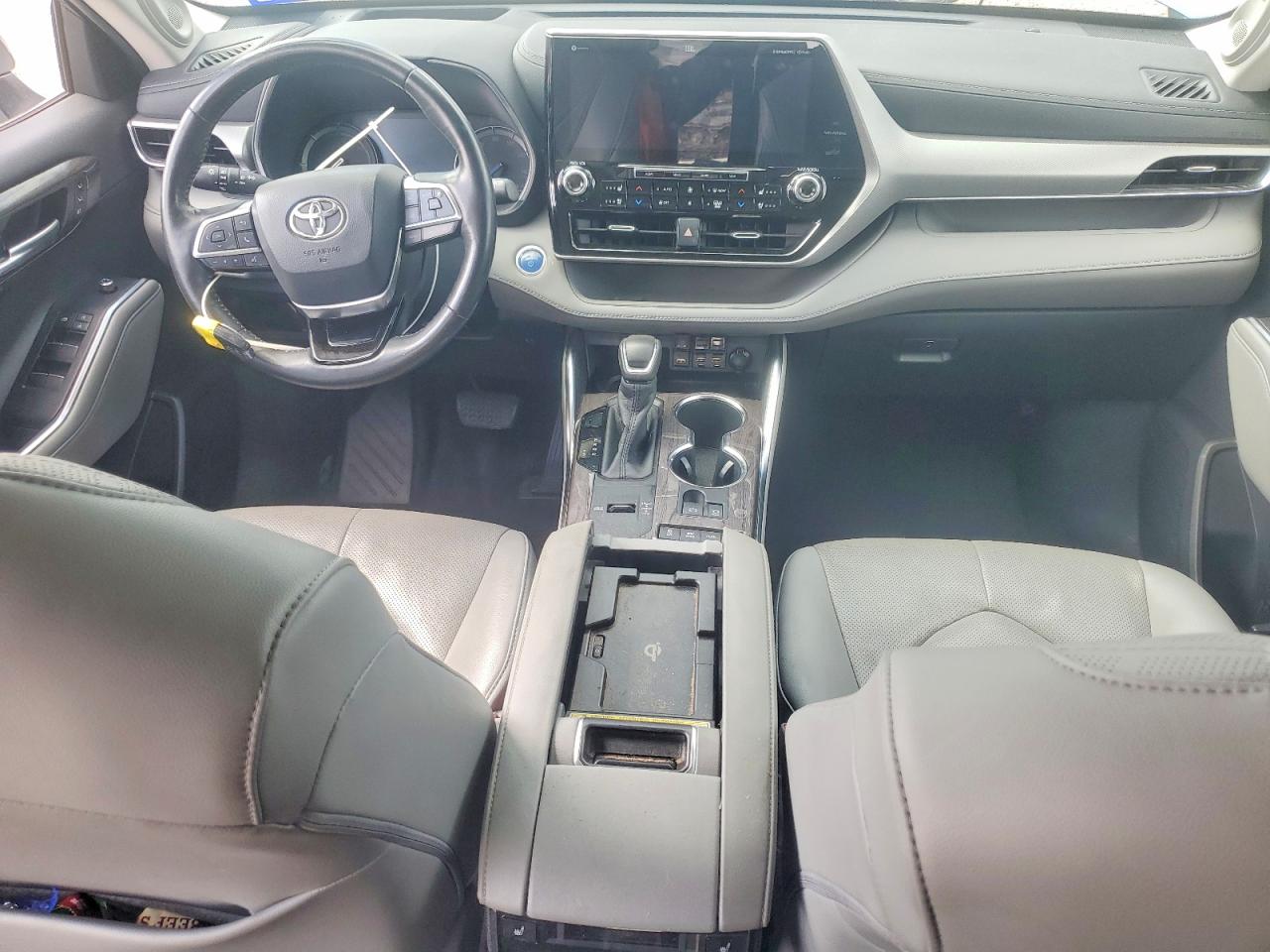 2020 TOYOTA HIGHLANDER HYBRID PLATINUM photo 22