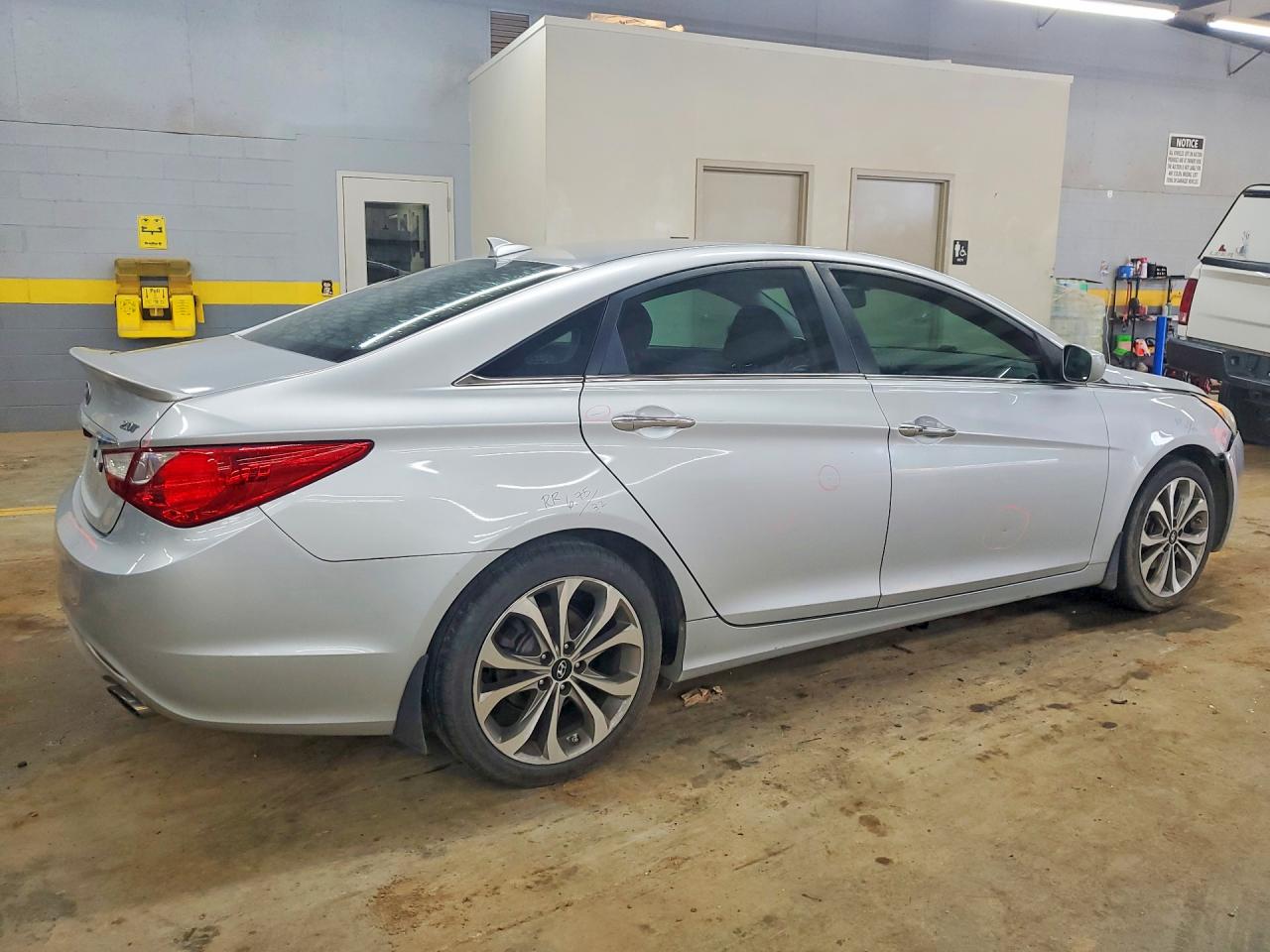 2013 HYUNDAI SONATA SE 2.0T photo 5