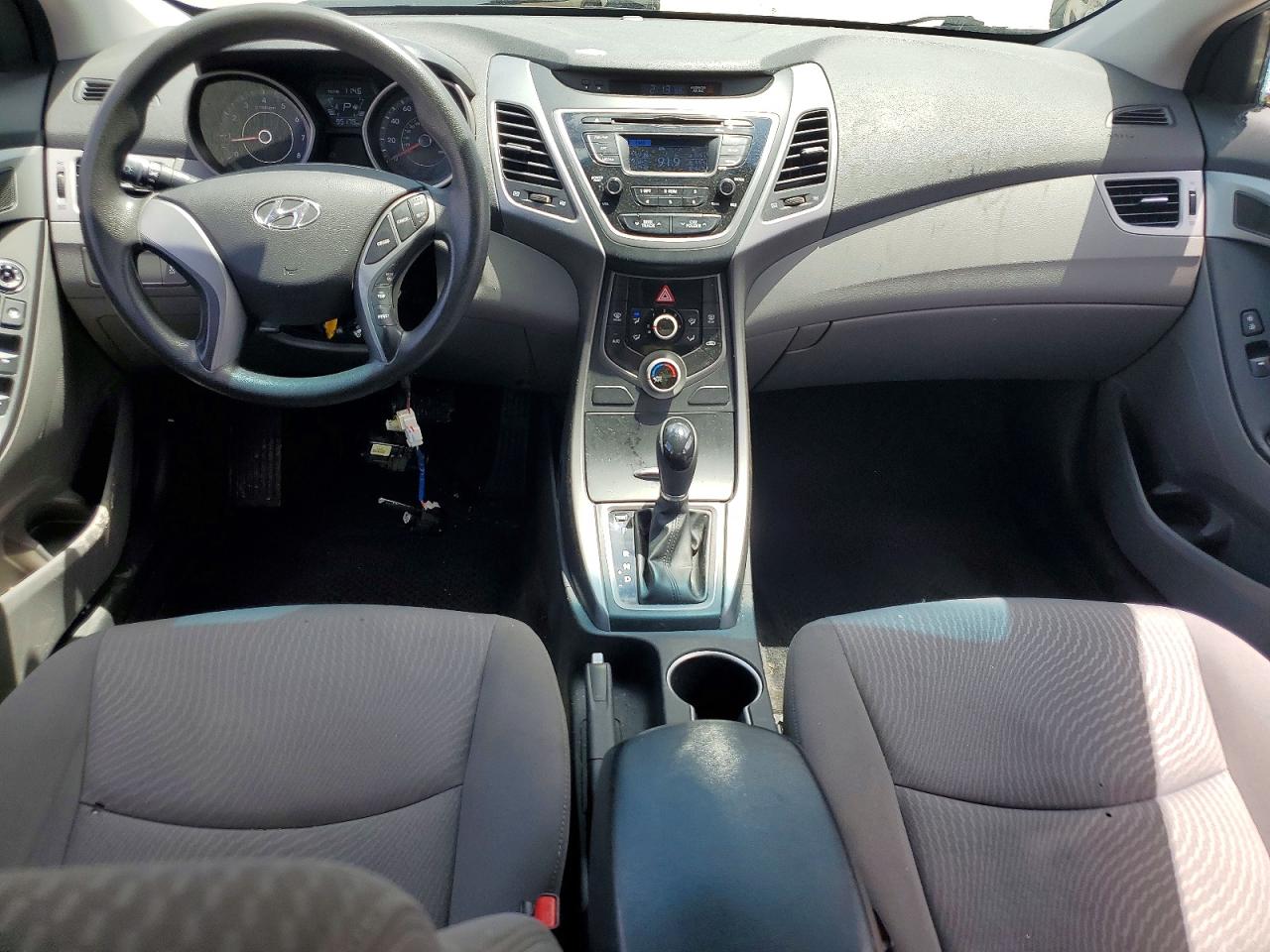 2015 HYUNDAI ELANTRA photo 15